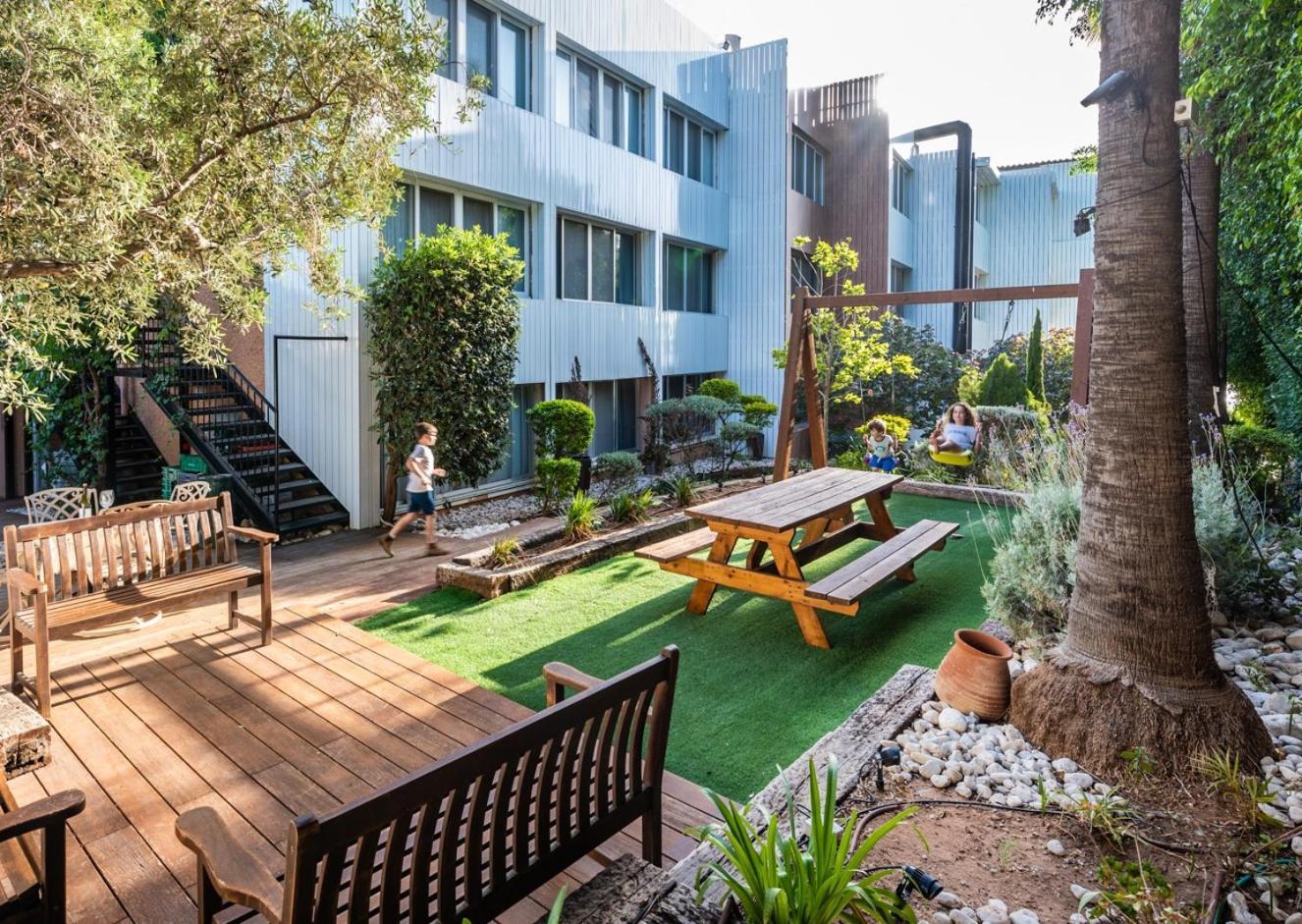 Hotel Beit Maimon Zikhron Ya'akov Esterno foto
