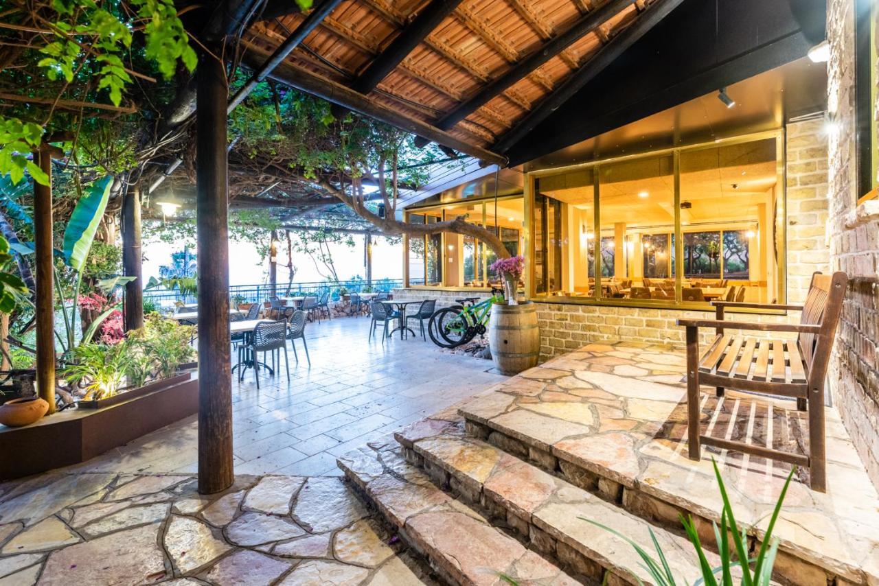 Hotel Beit Maimon Zikhron Ya'akov Esterno foto