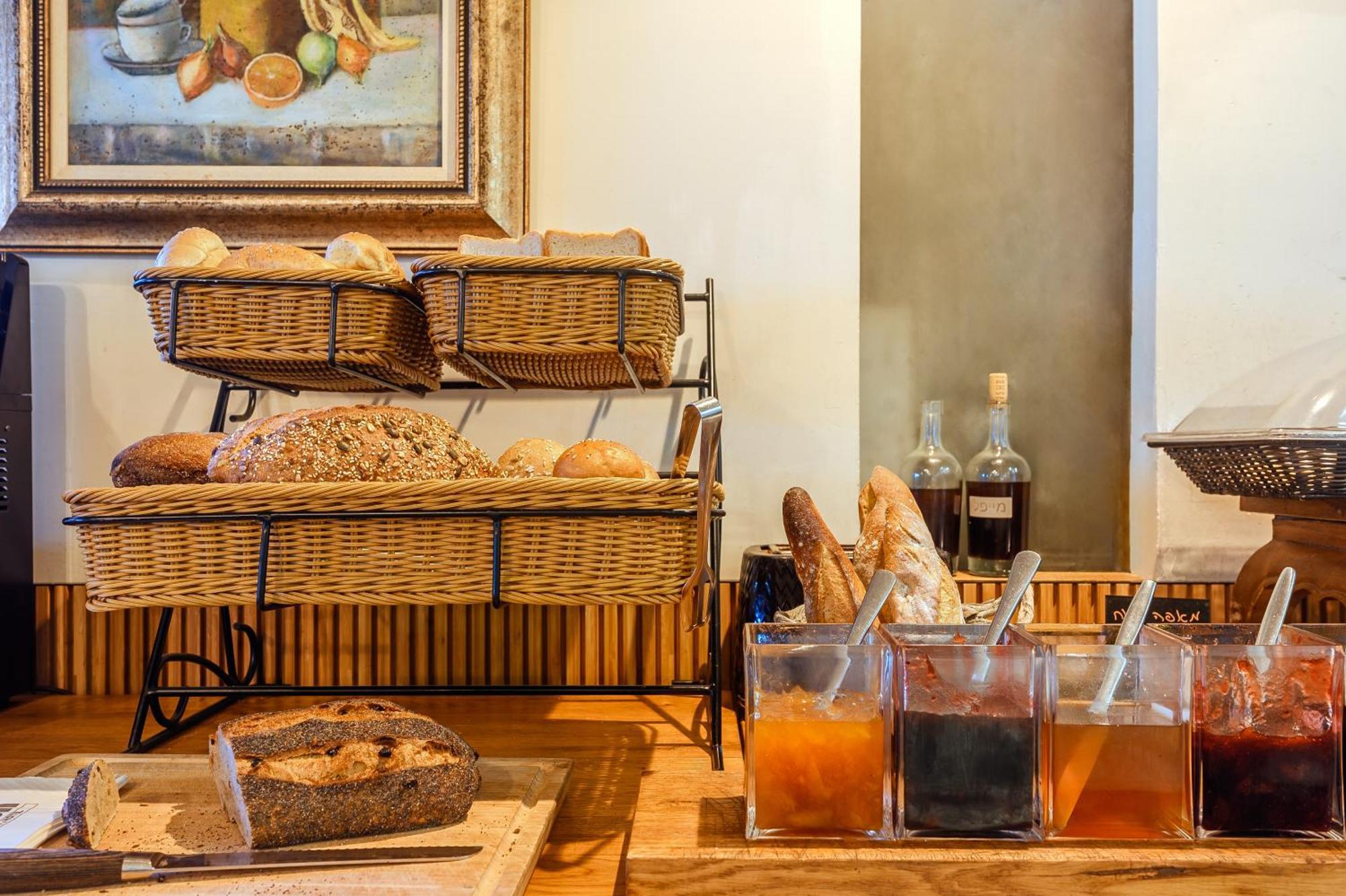 Hotel Beit Maimon Zikhron Ya'akov Esterno foto