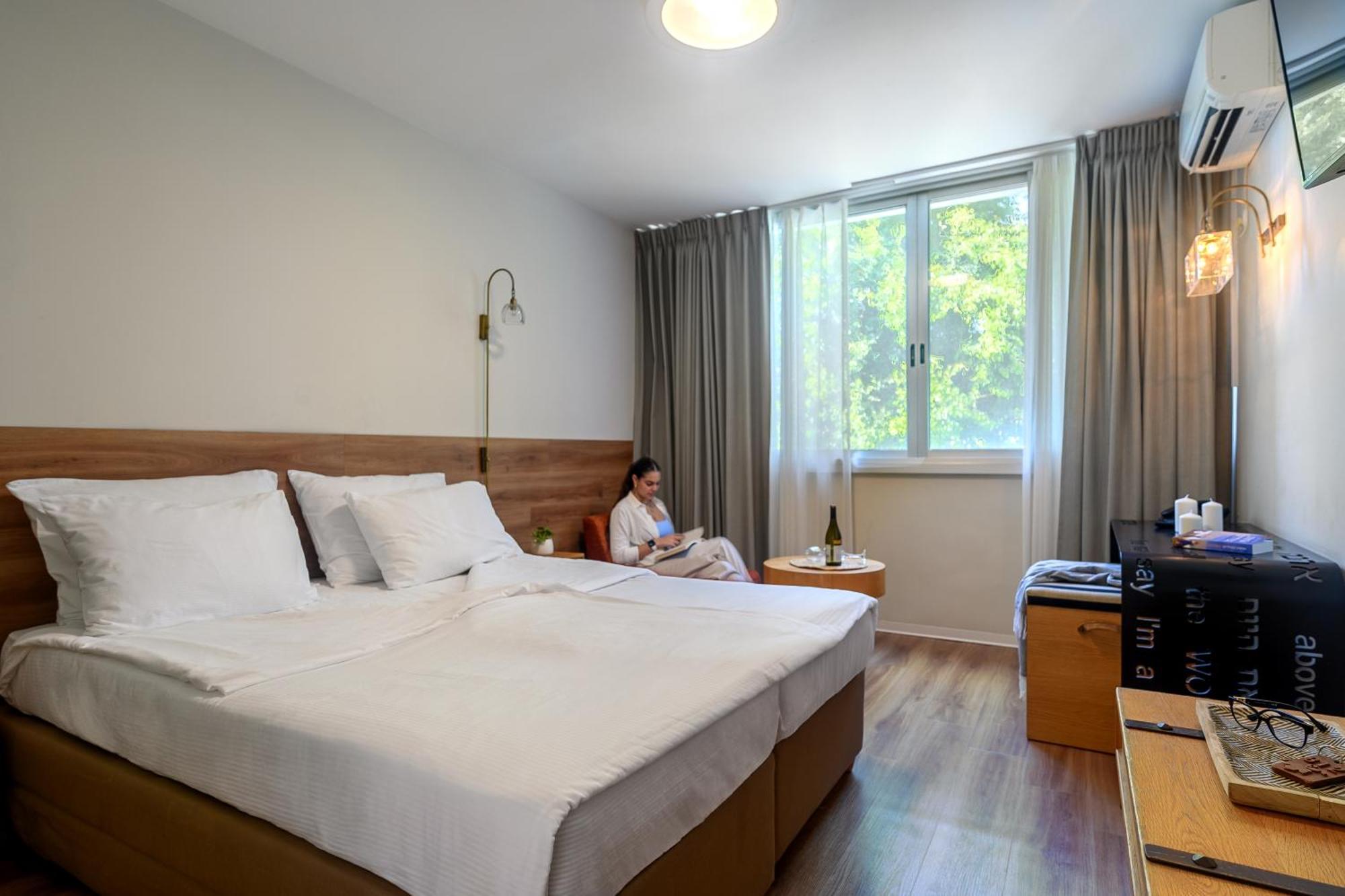 Hotel Beit Maimon Zikhron Ya'akov Camera foto