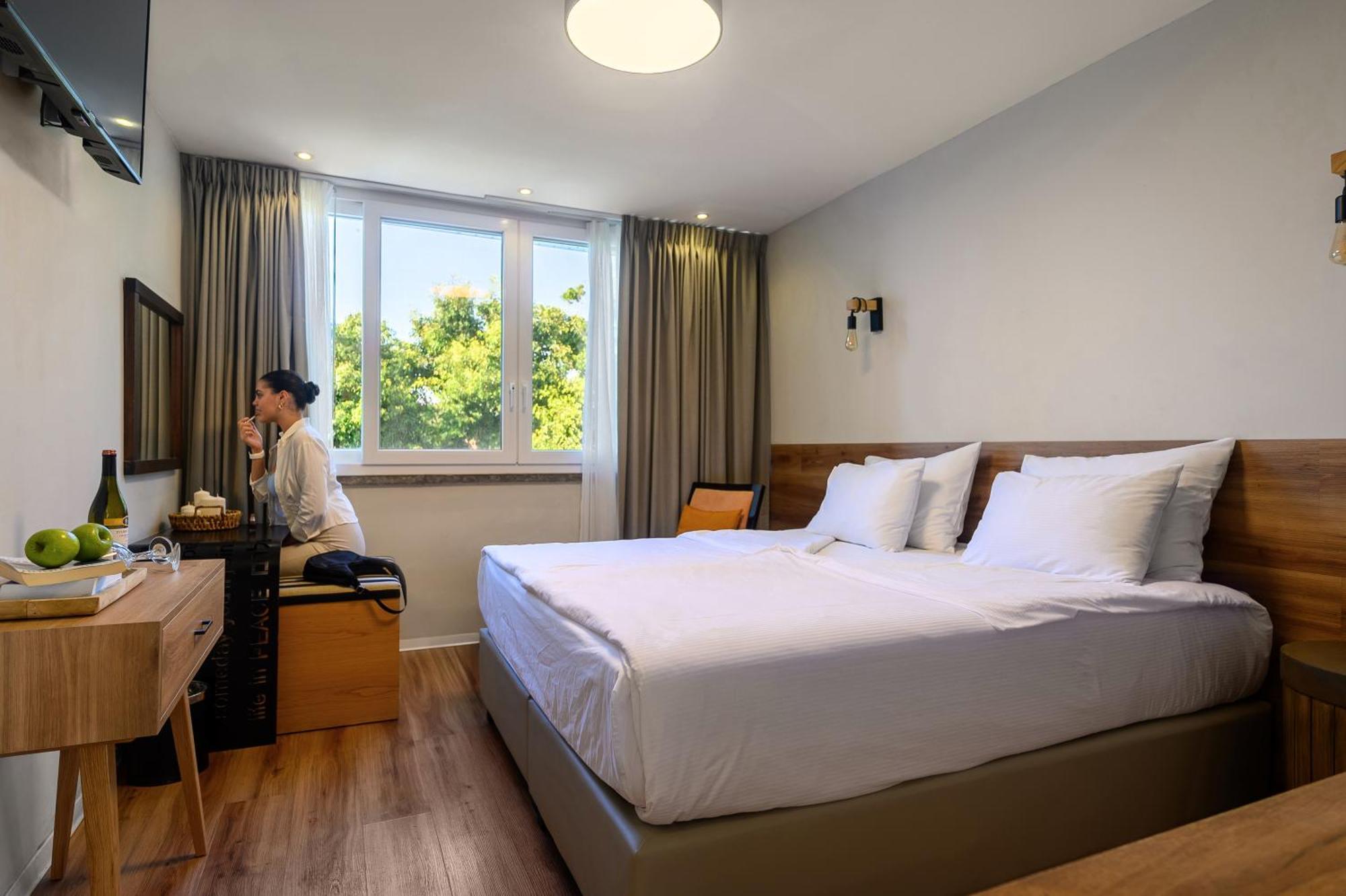 Hotel Beit Maimon Zikhron Ya'akov Esterno foto
