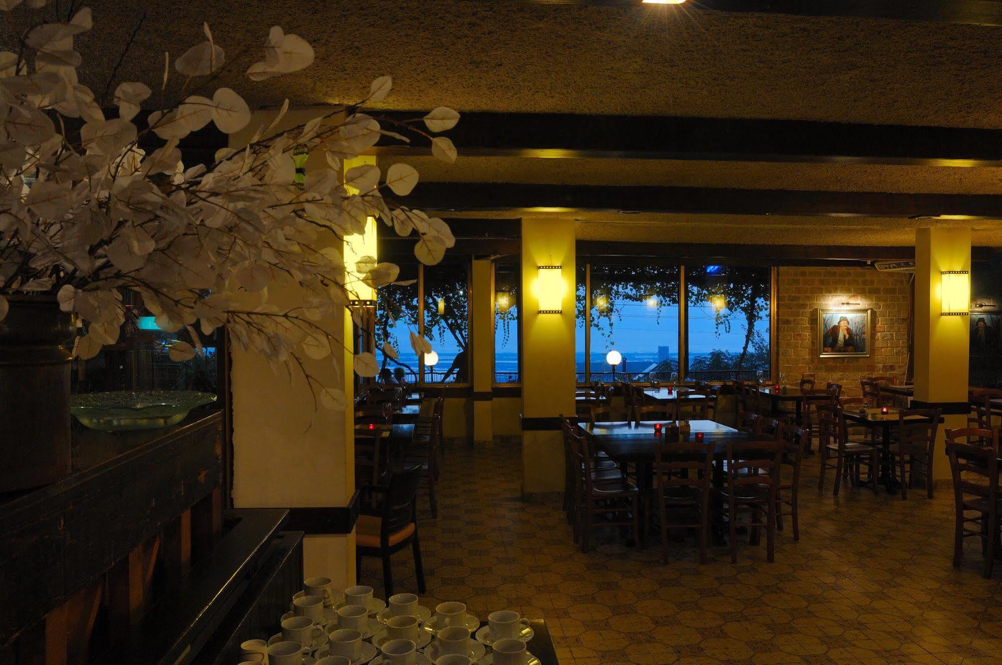 Hotel Beit Maimon Zikhron Ya'akov Esterno foto