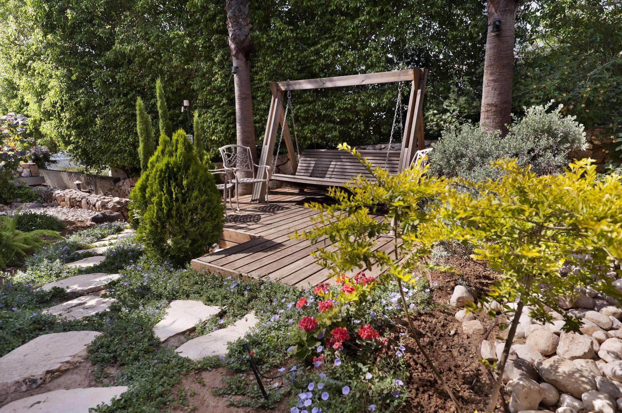 Hotel Beit Maimon Zikhron Ya'akov Esterno foto
